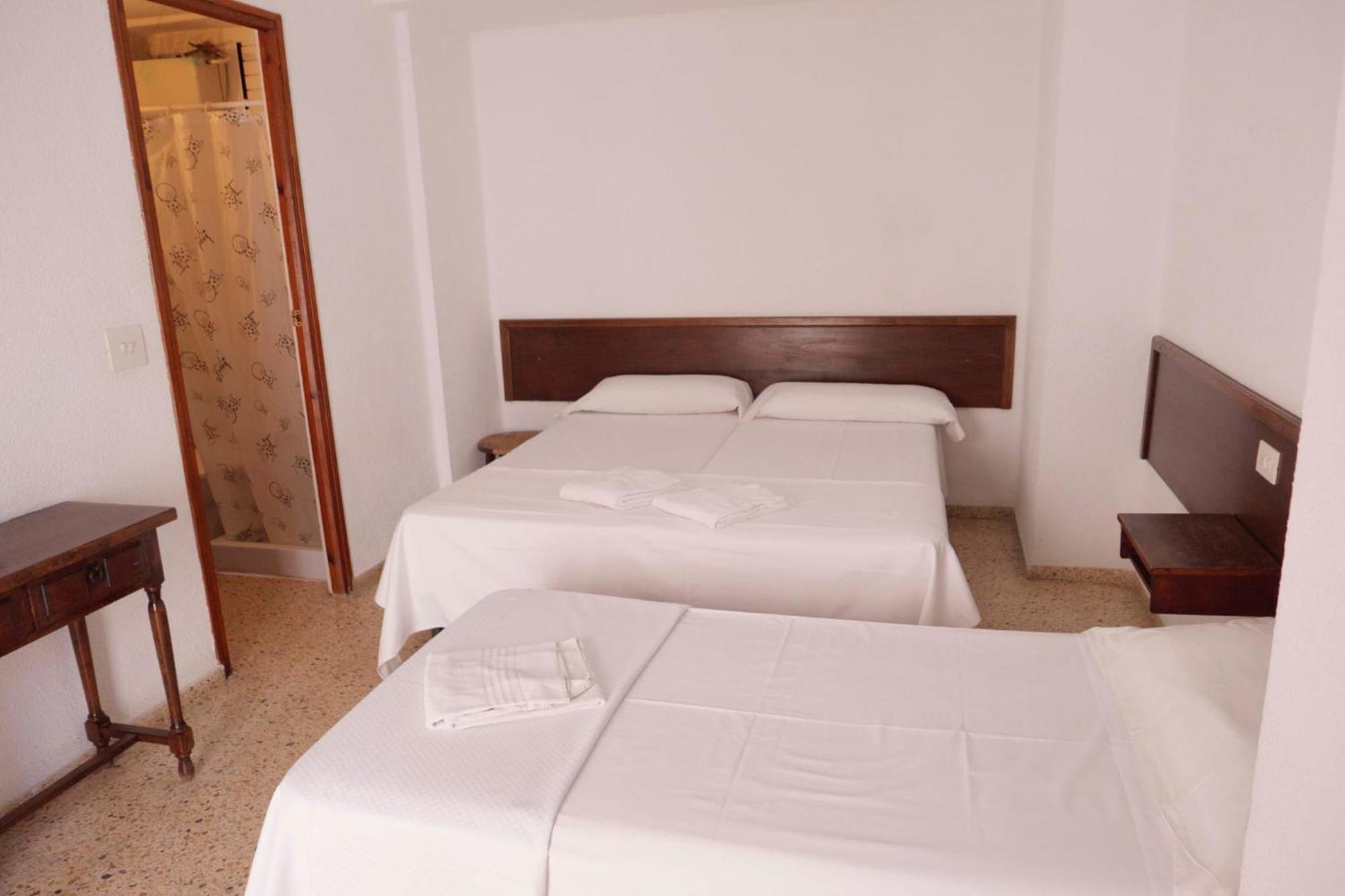 Hostal La Torre Benicàssim Εξωτερικό φωτογραφία